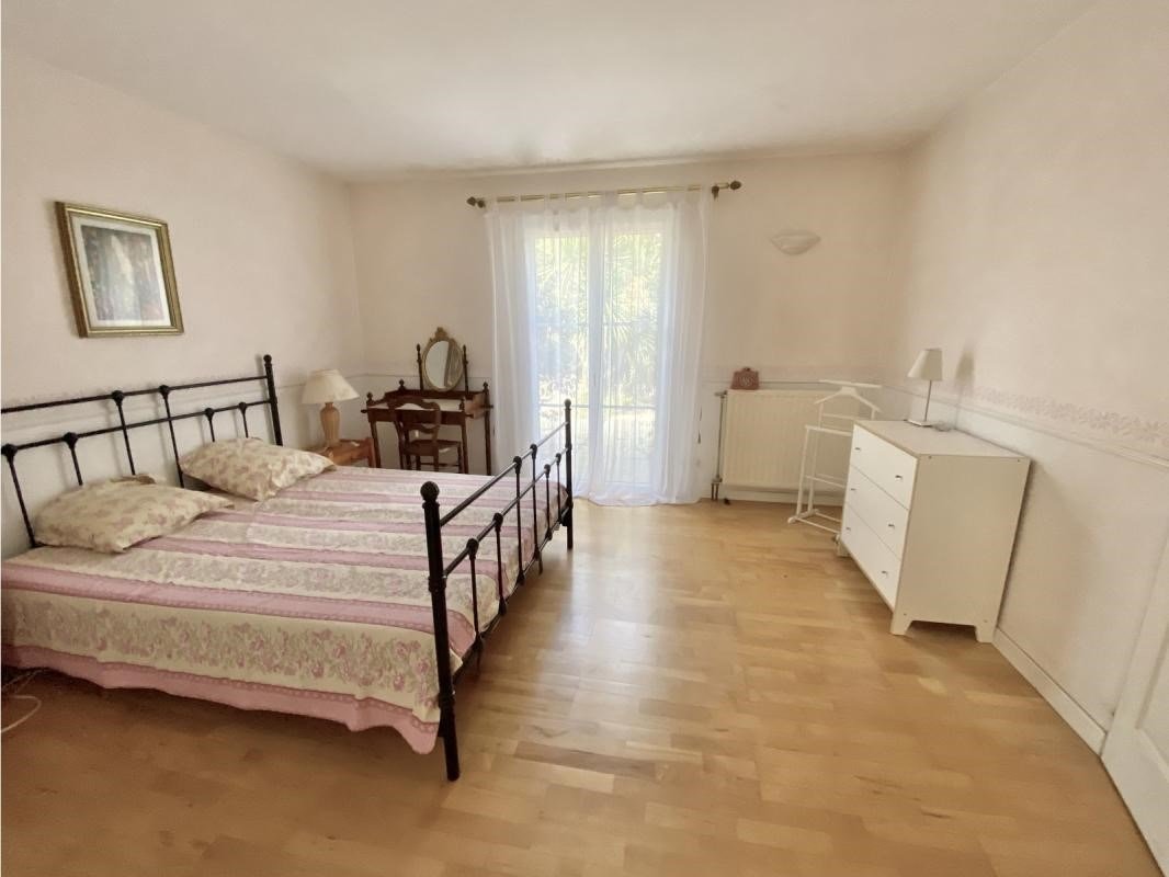 Vente Maison 7&nbsp;Pièces 206&nbsp;m² Mérignac