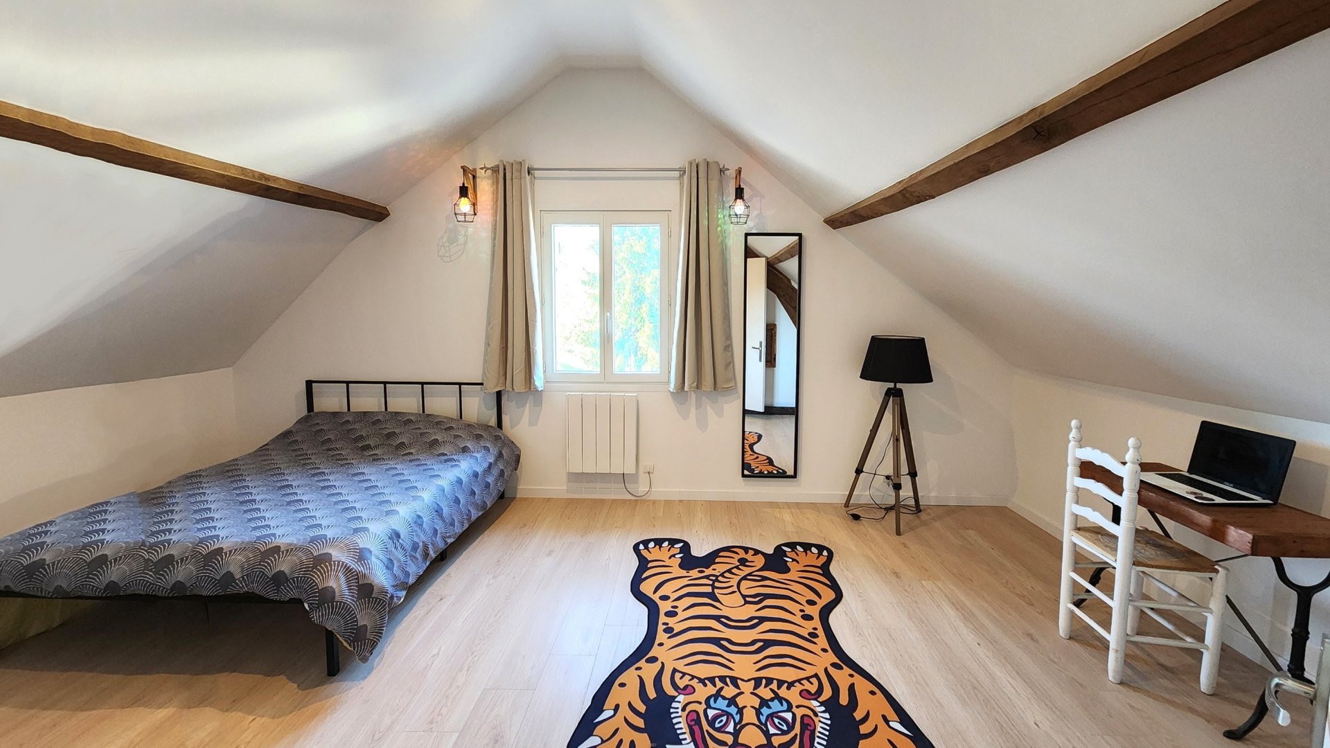 Vente Maison 10&nbsp;Pièces 255&nbsp;m² Saint-Laurent-des-Hommes
