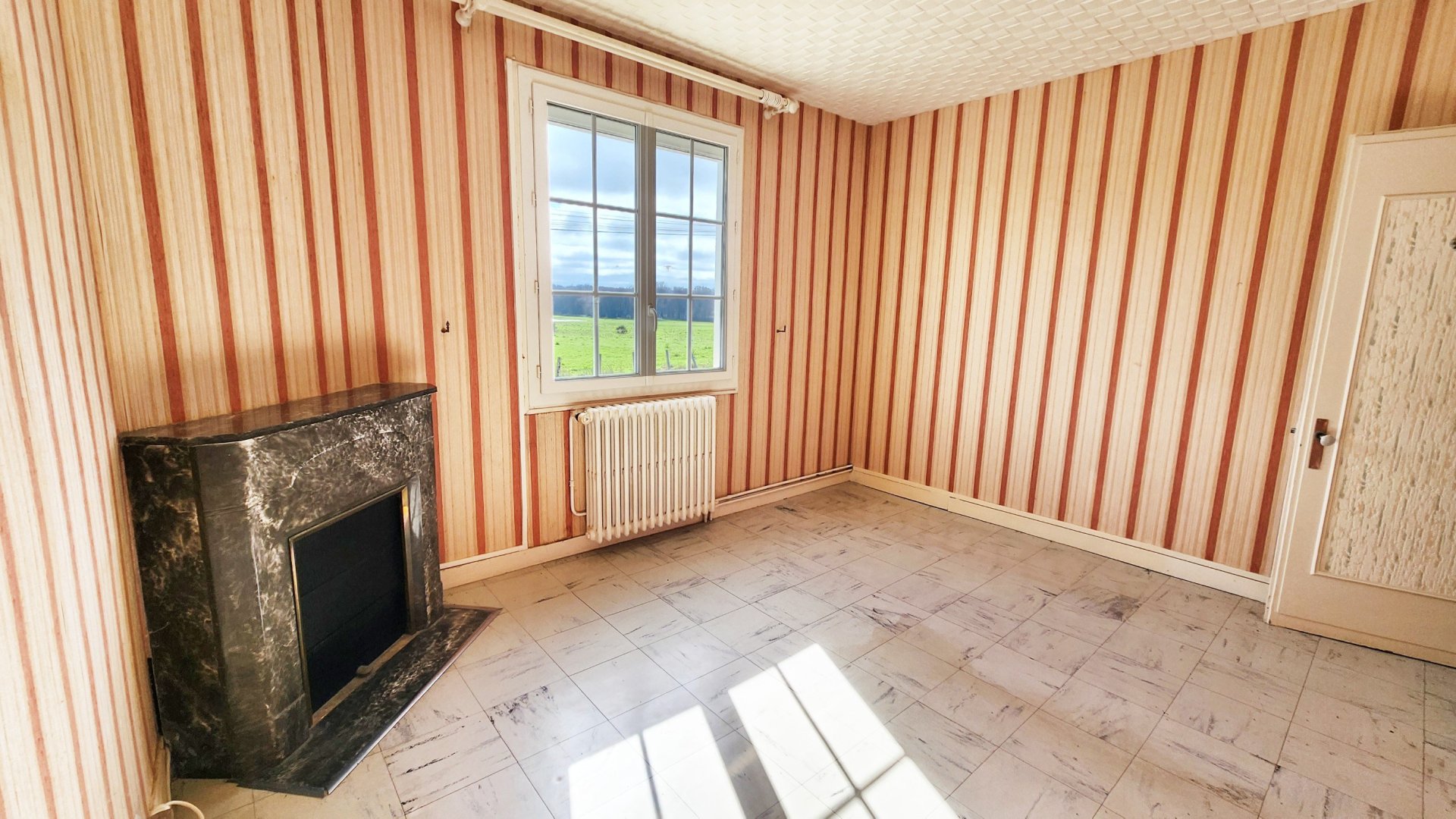 Vente Maison 7&nbsp;Pièces 154&nbsp;m² Neuvic