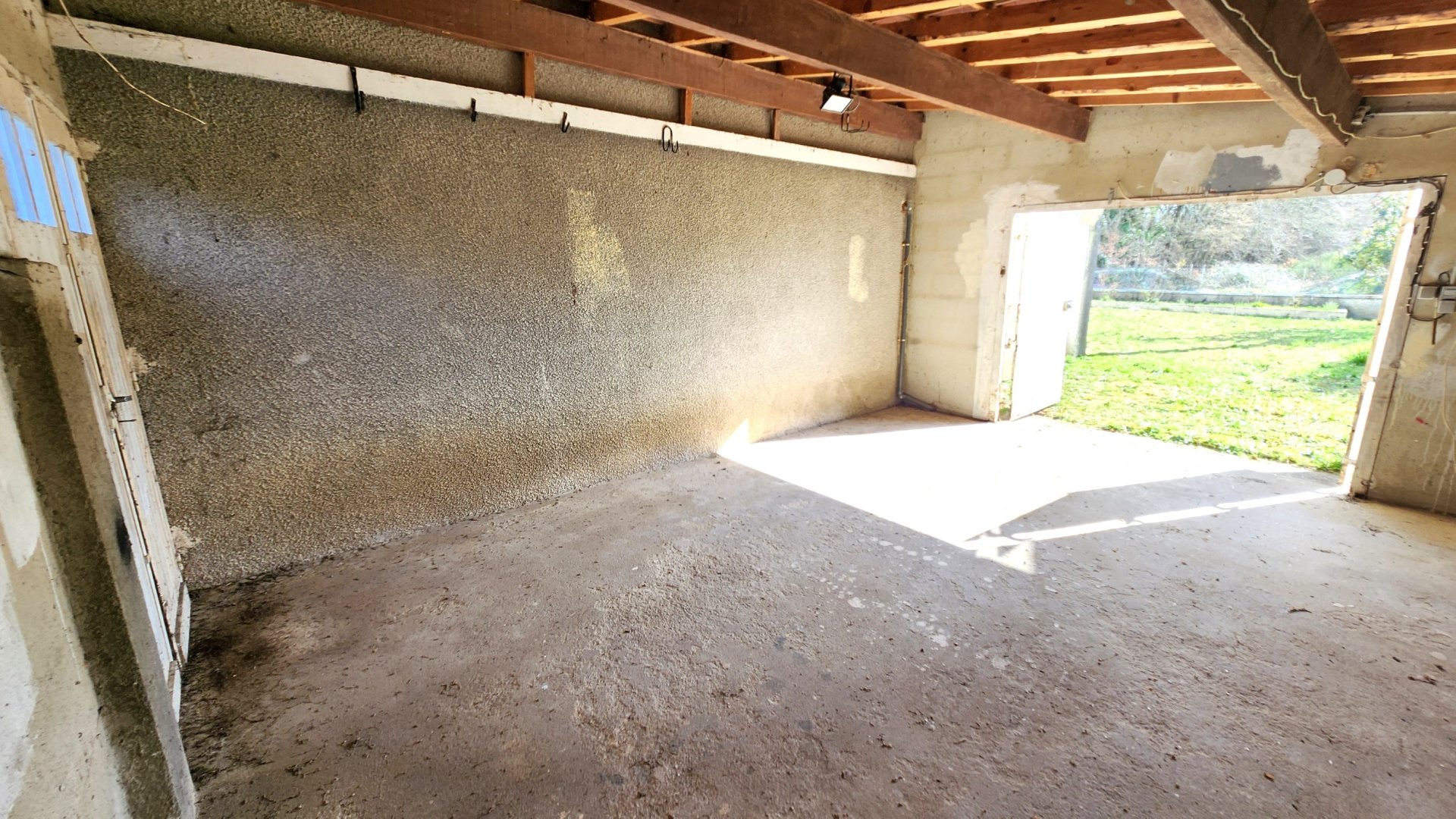 Vente Maison 7&nbsp;Pièces 154&nbsp;m² Neuvic