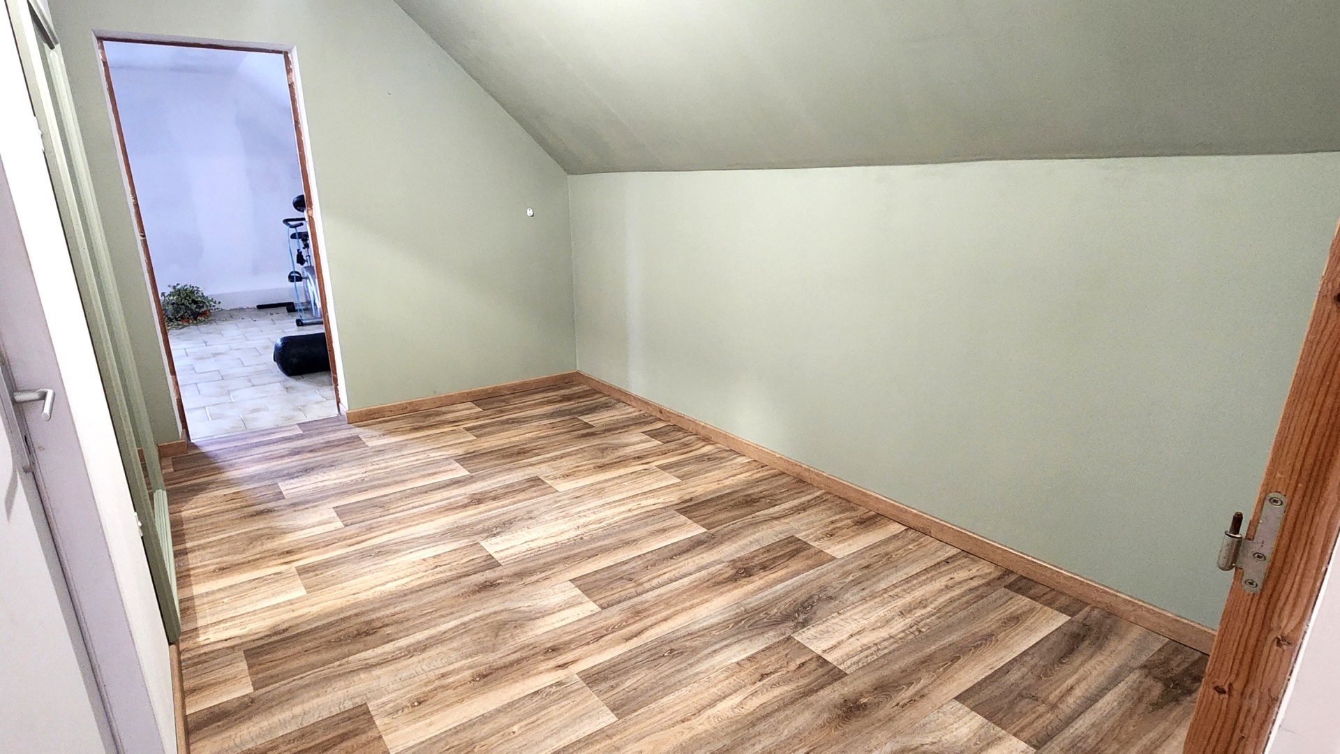 Vente Maison 11&nbsp;Pièces 250&nbsp;m² Saint-Front-de-Pradoux
