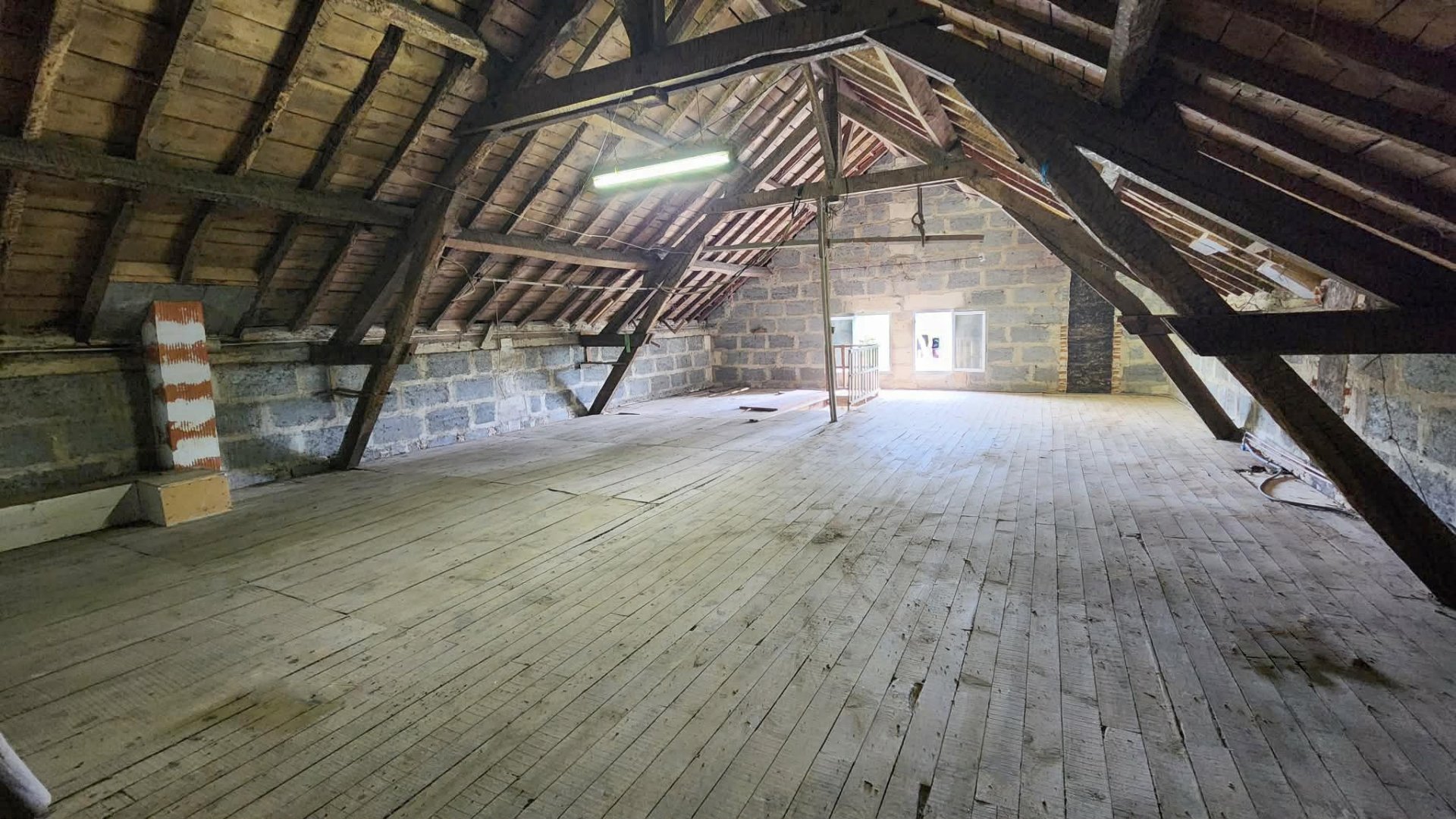 Vente Maison 4&nbsp;Pièces 100&nbsp;m² Saint-Laurent-des-Hommes