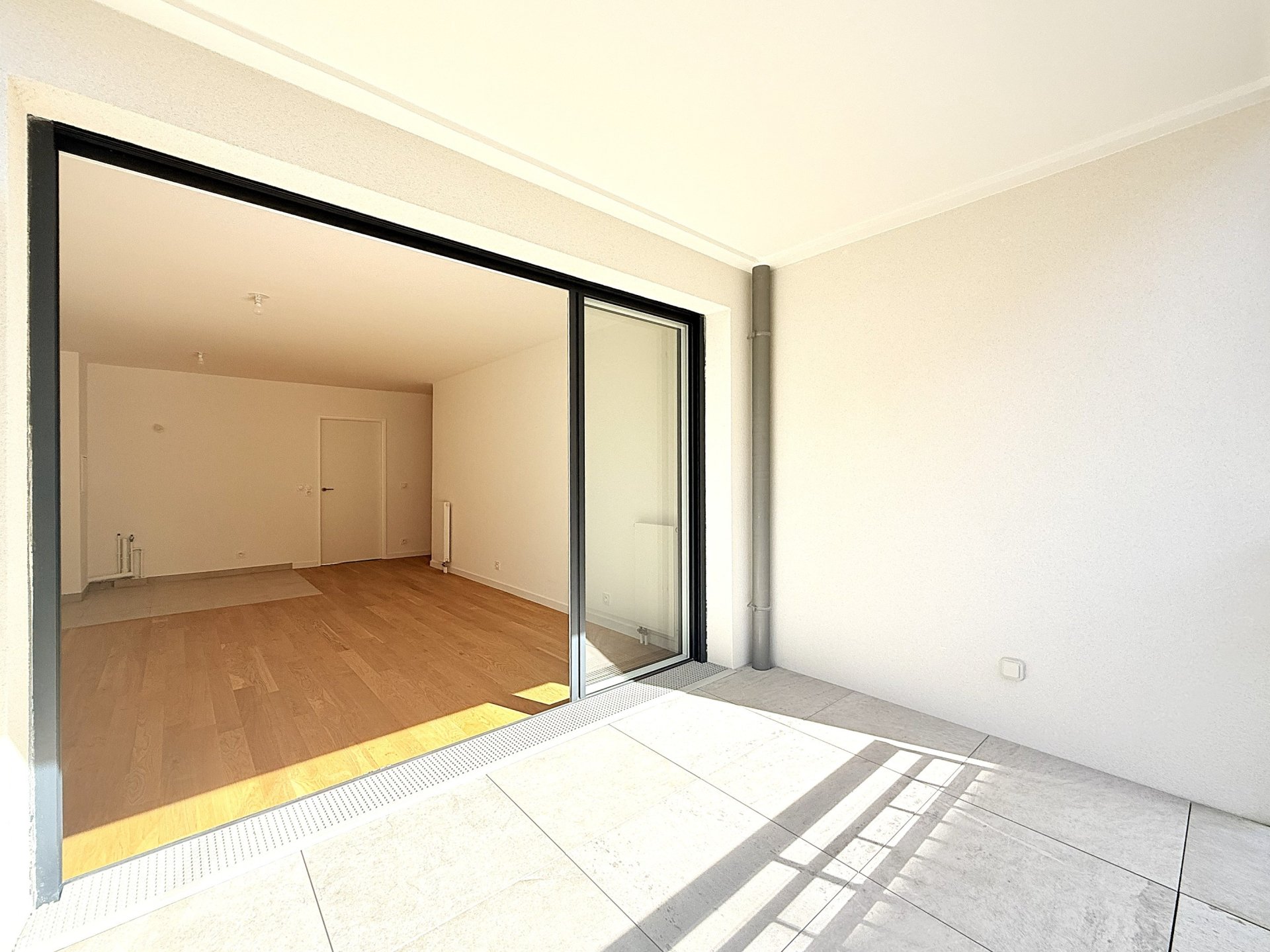 Vente Appartement 4&nbsp;Pièces 90&nbsp;m² Suresnes