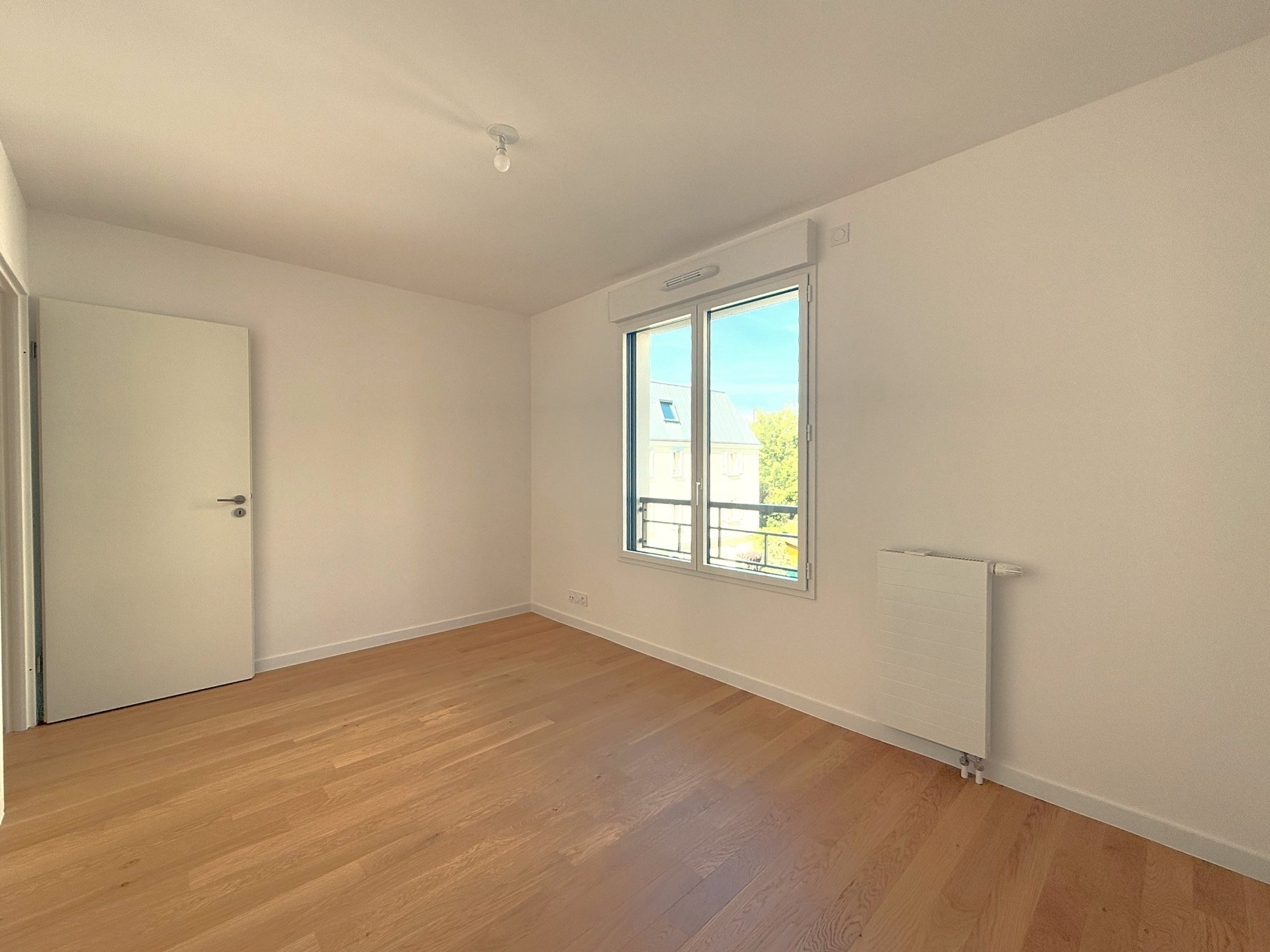 Vente Appartement 4&nbsp;Pièces 90&nbsp;m² Suresnes