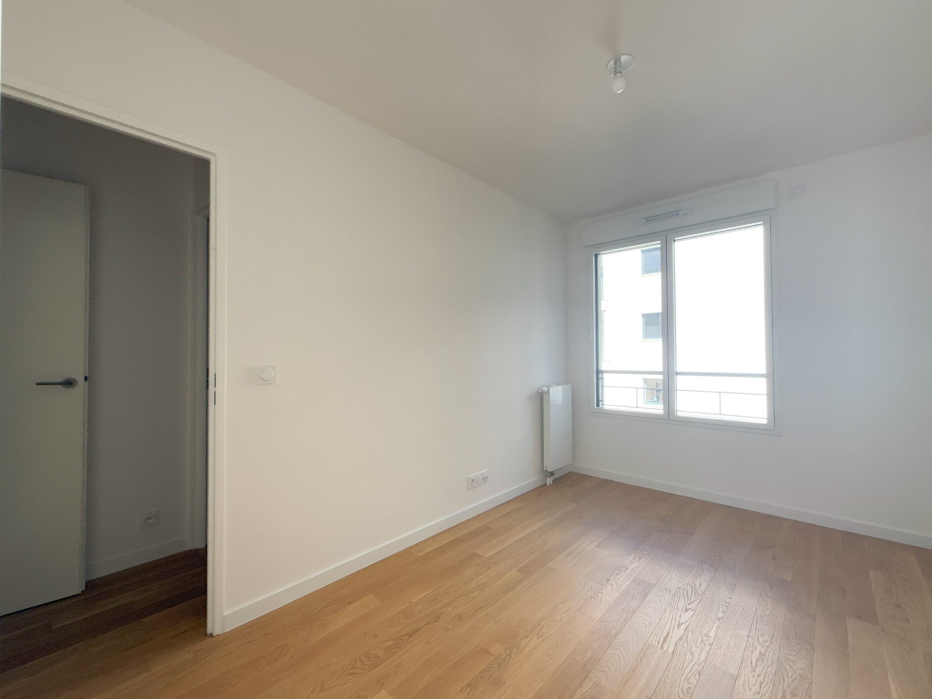 Vente Appartement 4&nbsp;Pièces 90&nbsp;m² Suresnes
