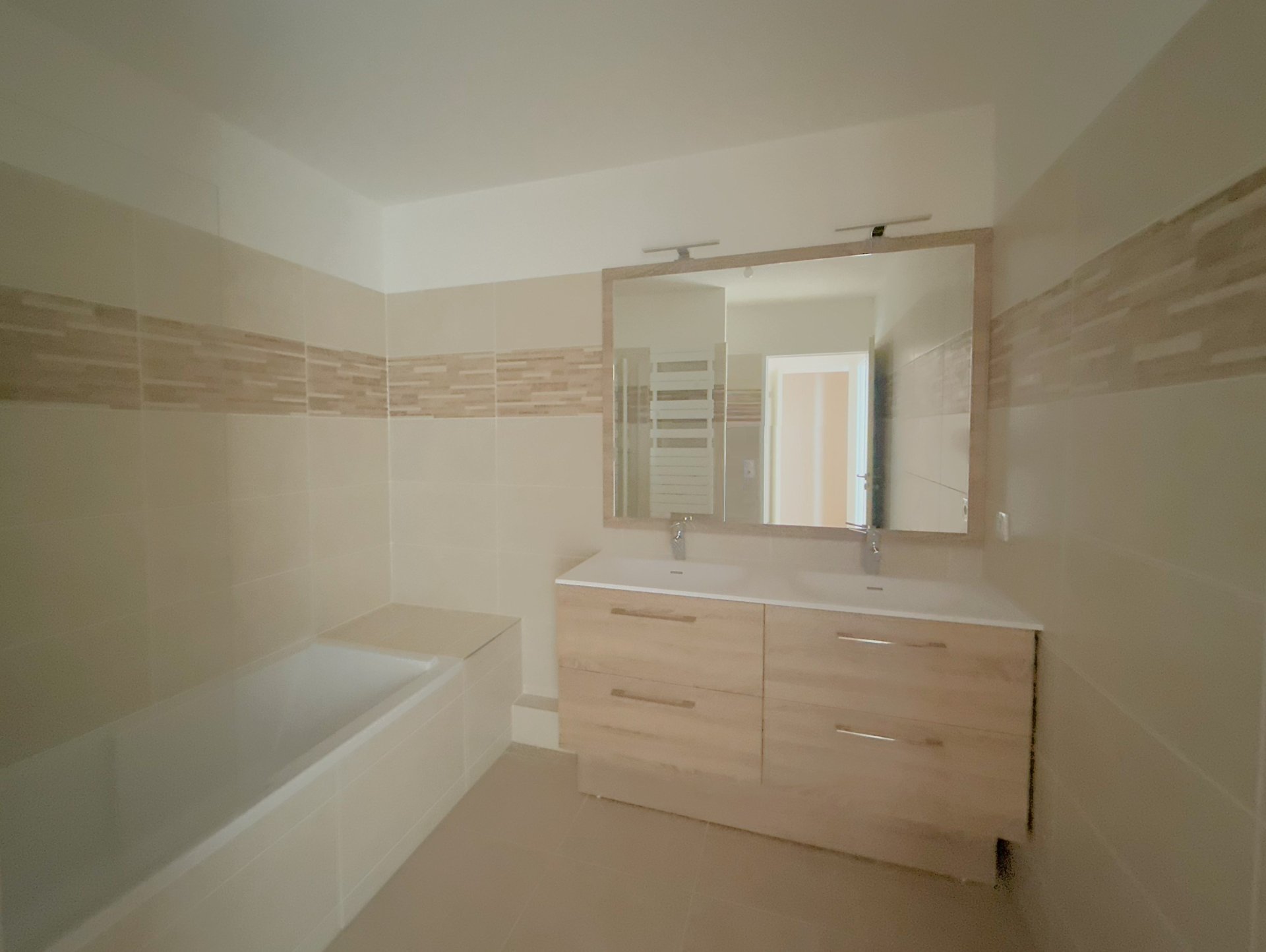 Vente Appartement 4&nbsp;Pièces 90&nbsp;m² Suresnes