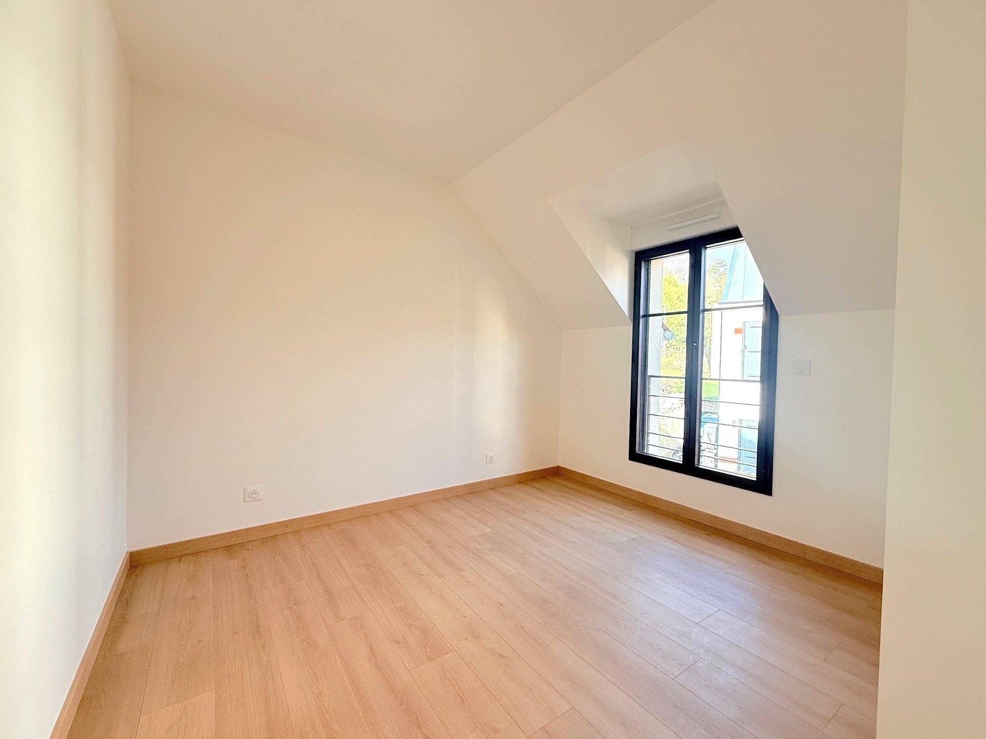 Vente Maison 6&nbsp;Pièces 100&nbsp;m² Bougival
