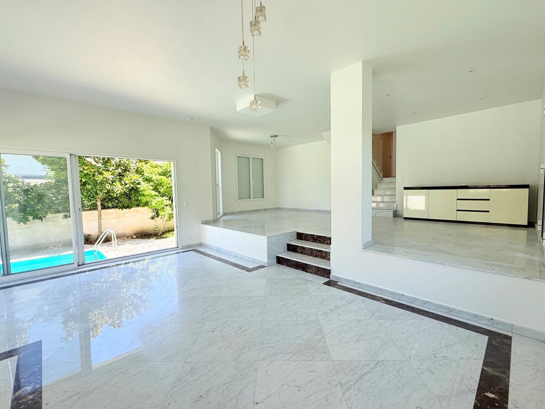 Vente Maison 8&nbsp;Pièces 200&nbsp;m² Louveciennes