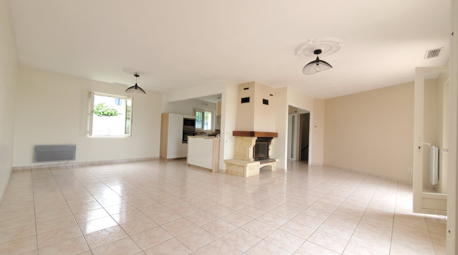 Vente Maison 8&nbsp;Pièces 170&nbsp;m² Saint-Front-de-Pradoux