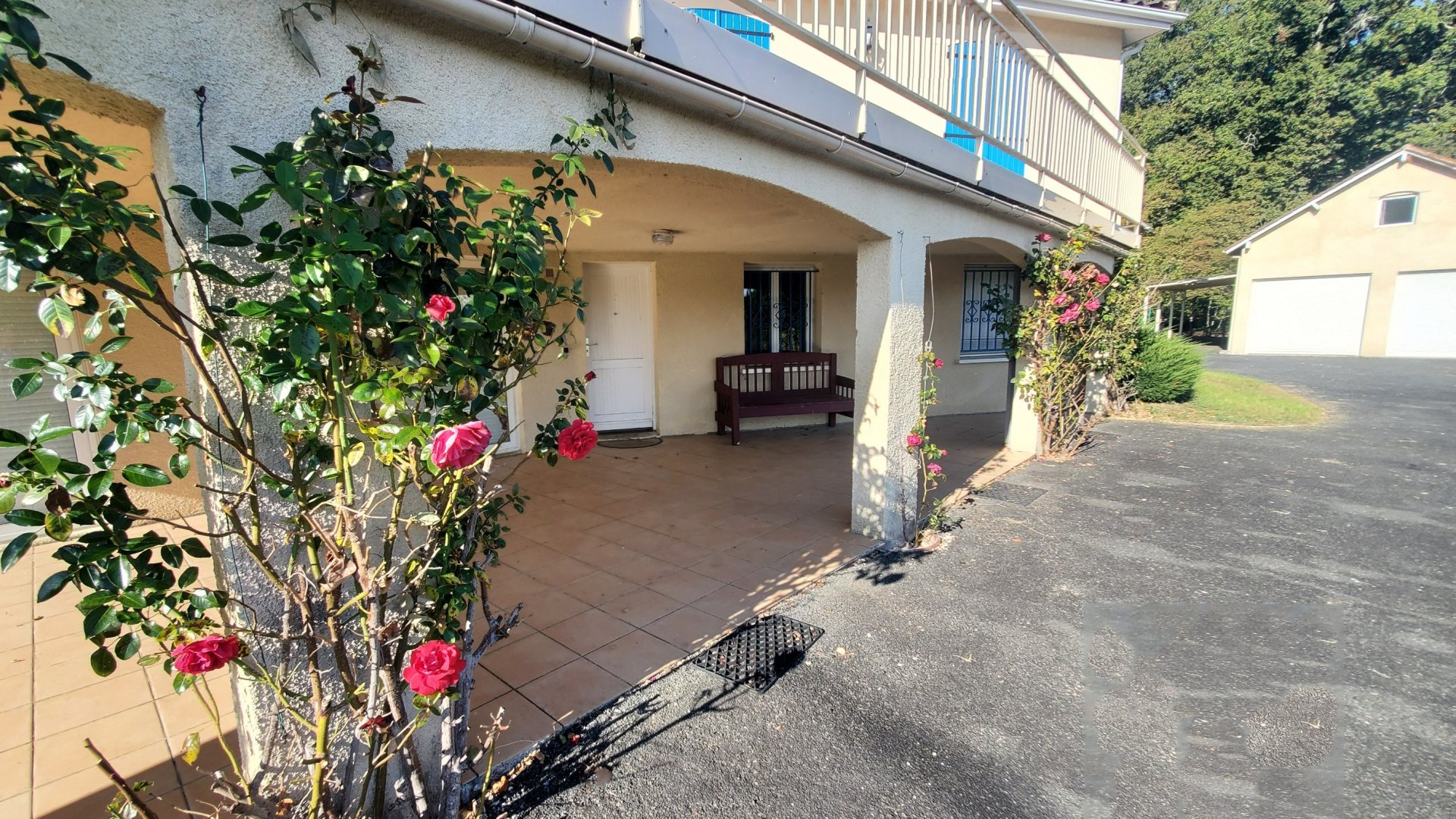 Vente Maison 8&nbsp;Pièces 170&nbsp;m² Saint-Front-de-Pradoux