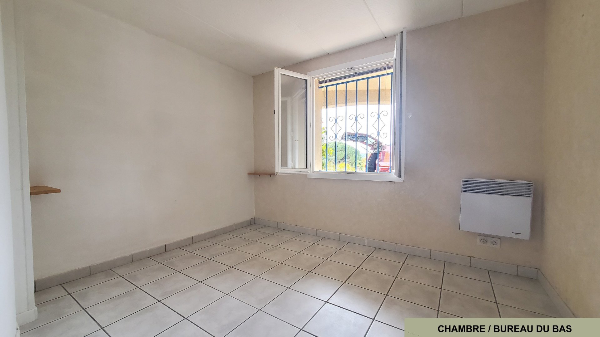 Vente Maison 8&nbsp;Pièces 170&nbsp;m² Saint-Front-de-Pradoux
