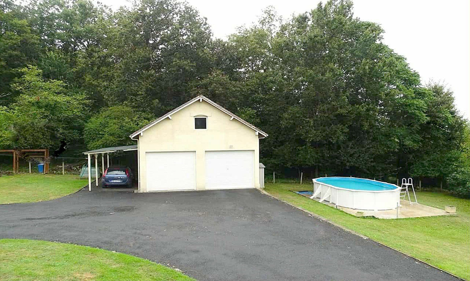 Vente Maison 8&nbsp;Pièces 170&nbsp;m² Saint-Front-de-Pradoux