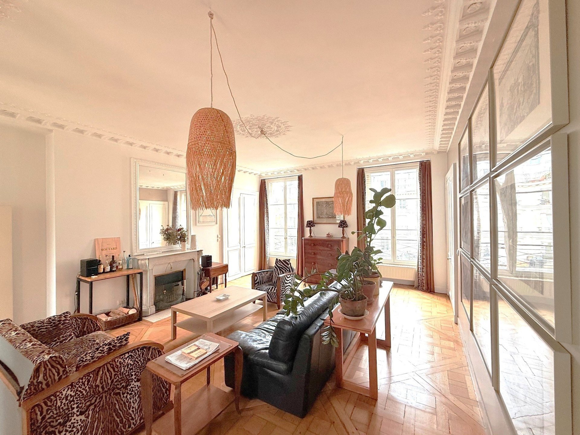 Vente Appartement 5&nbsp;Pièces 150&nbsp;m² Paris 10