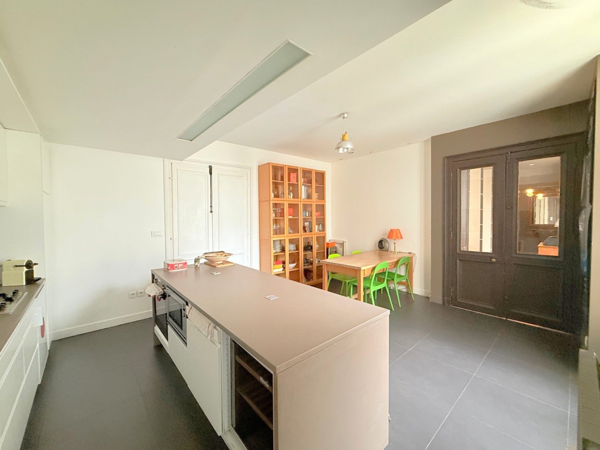 Vente Appartement 5&nbsp;Pièces 150&nbsp;m² Paris 10