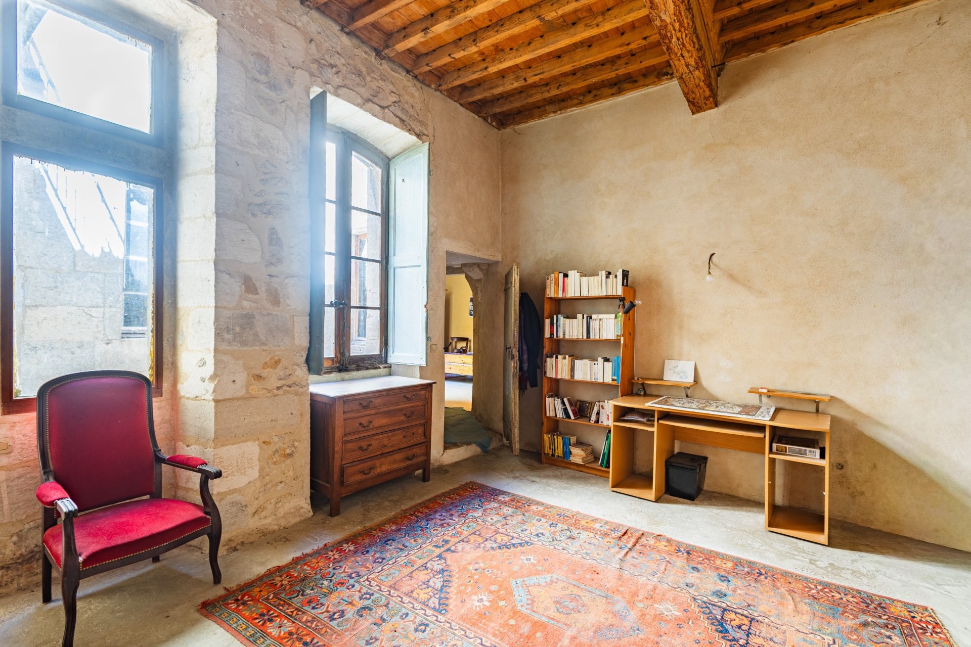 Vente Maison 7&nbsp;Pièces 160&nbsp;m² Aramon