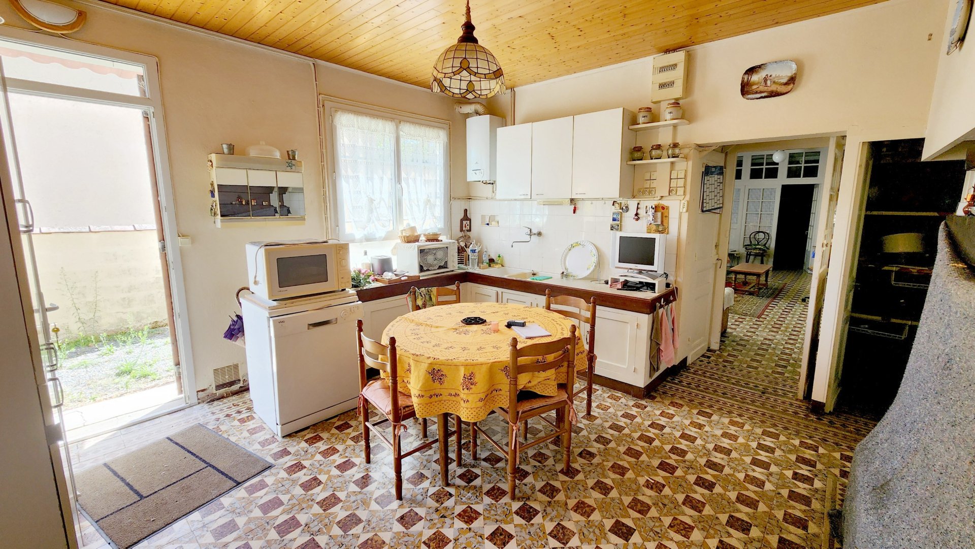 Vente Maison 8&nbsp;Pièces 235&nbsp;m² Saint-Laurent-des-Hommes