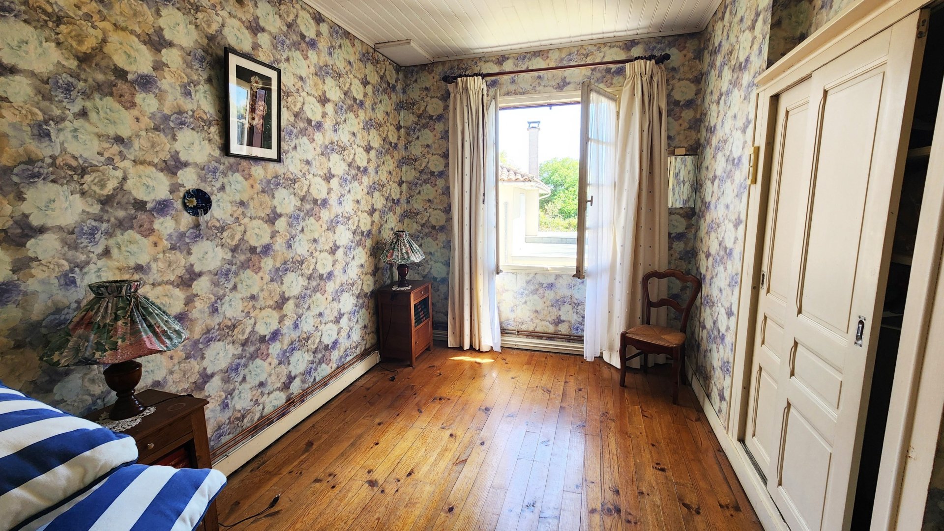 Vente Maison 8&nbsp;Pièces 235&nbsp;m² Saint-Laurent-des-Hommes