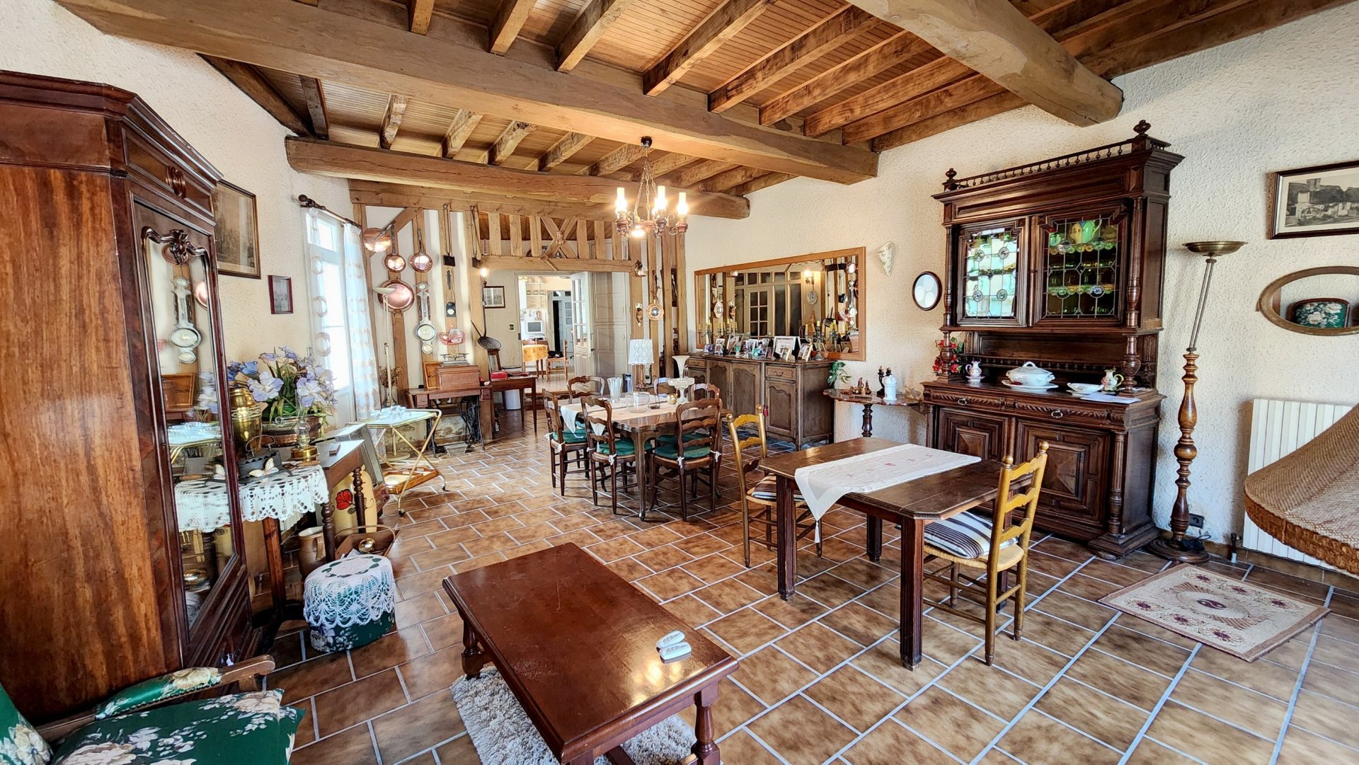 Vente Maison 8&nbsp;Pièces 235&nbsp;m² Saint-Laurent-des-Hommes