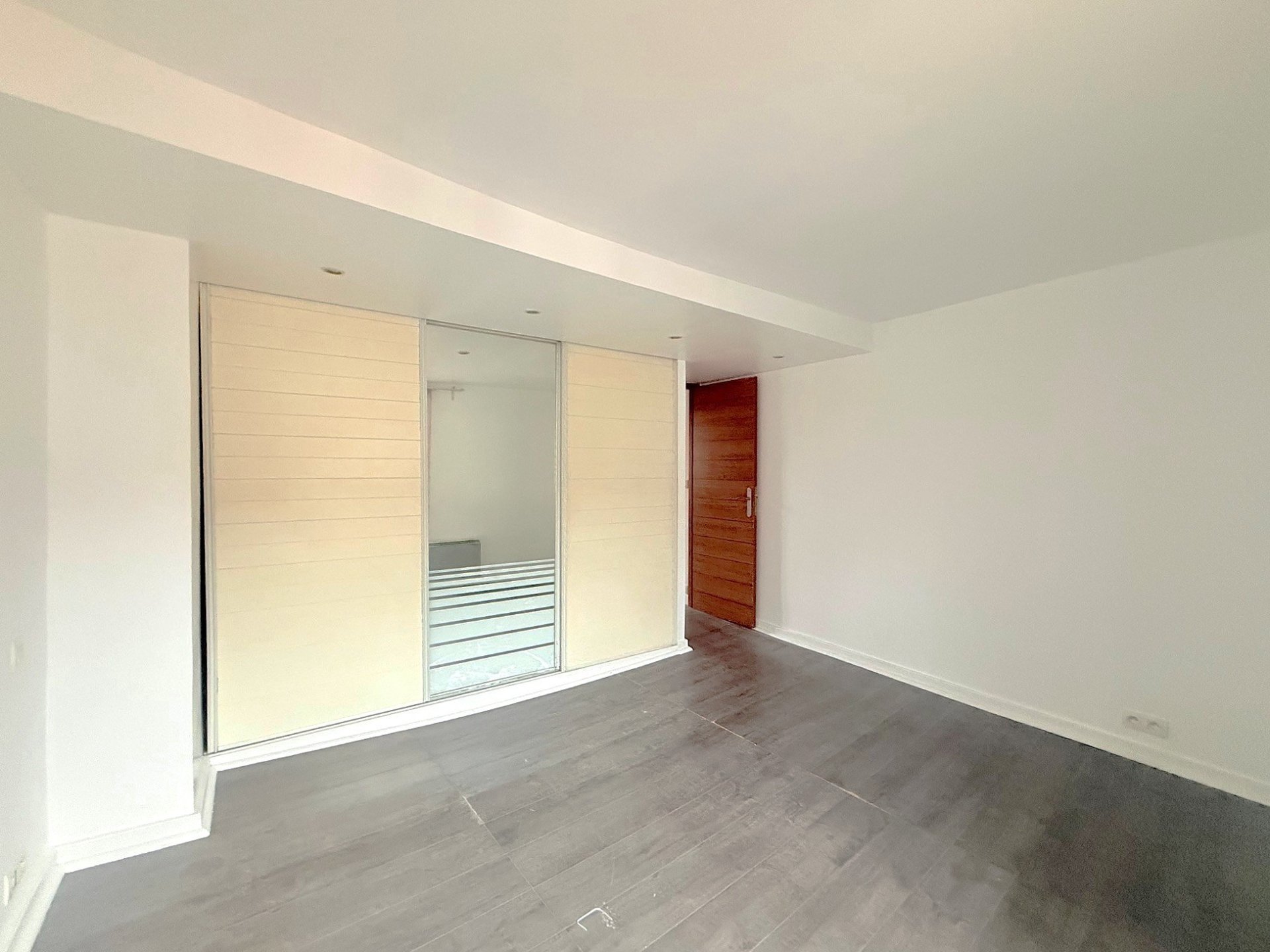 Vente Appartement 2&nbsp;Pièces 50&nbsp;m² Colombes