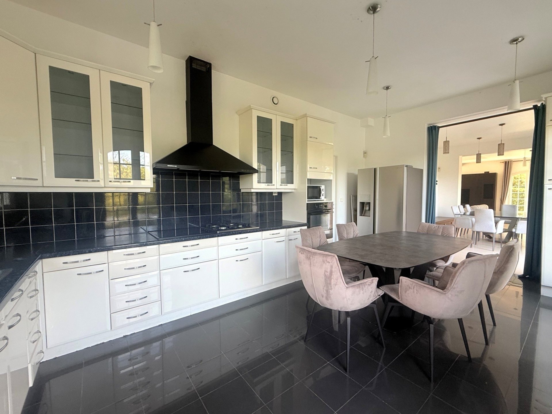Vente Maison 8&nbsp;Pièces 280&nbsp;m² Parmain