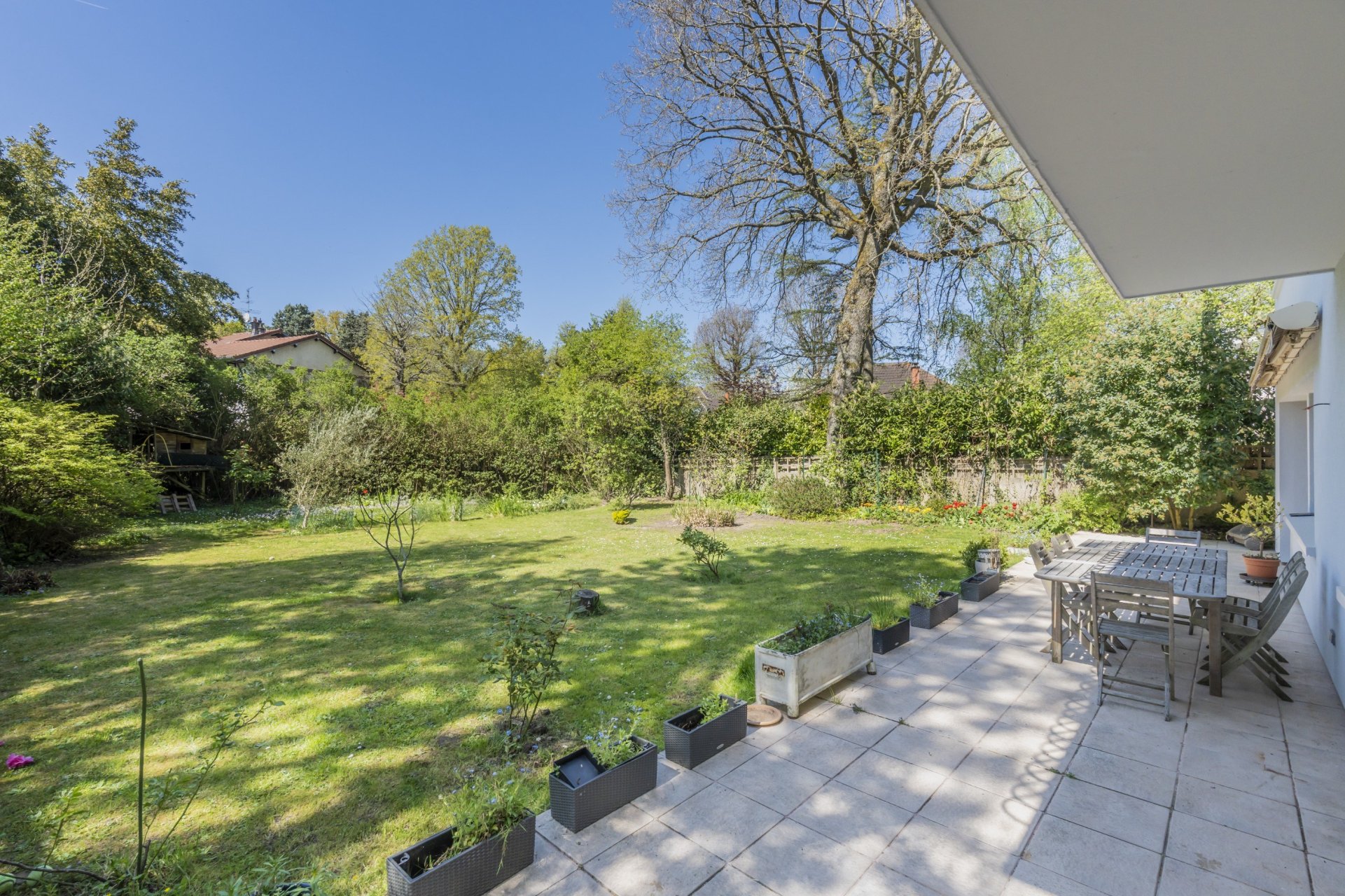 maison 11 pièces en vente sur LA CELLE ST CLOUD (78170)