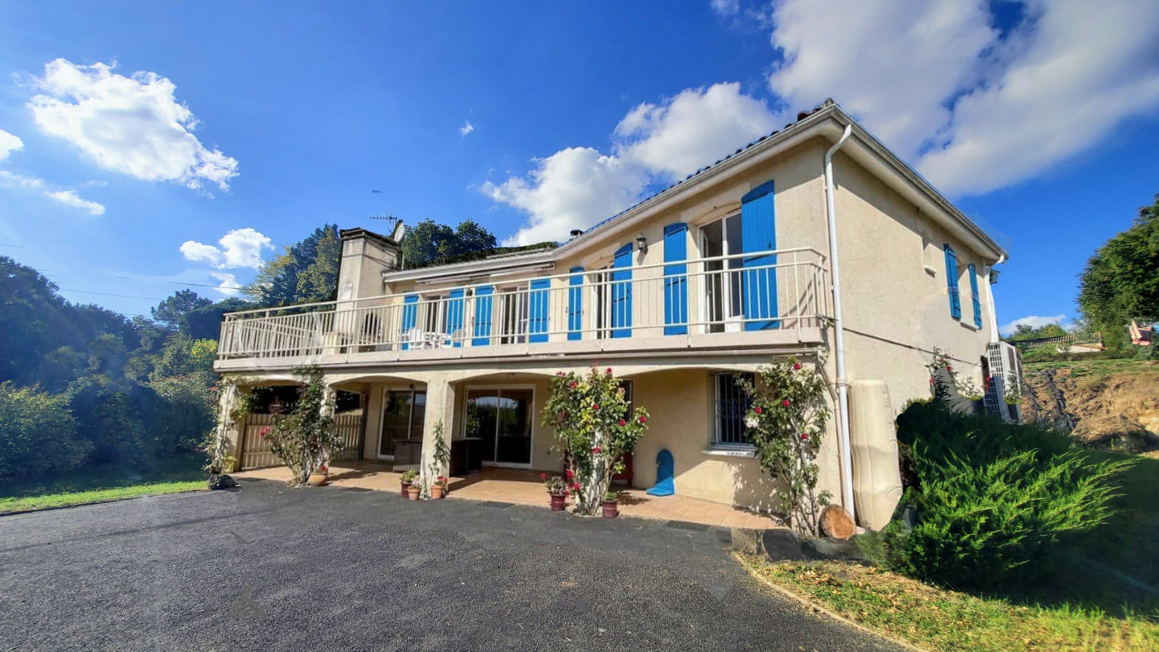 maison 8 pièces en vente sur ST LOUIS EN L ISLE (24400)