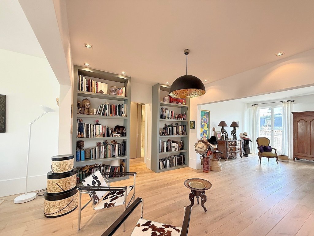 appartement 5 pièces en vente sur PARIS (75007)