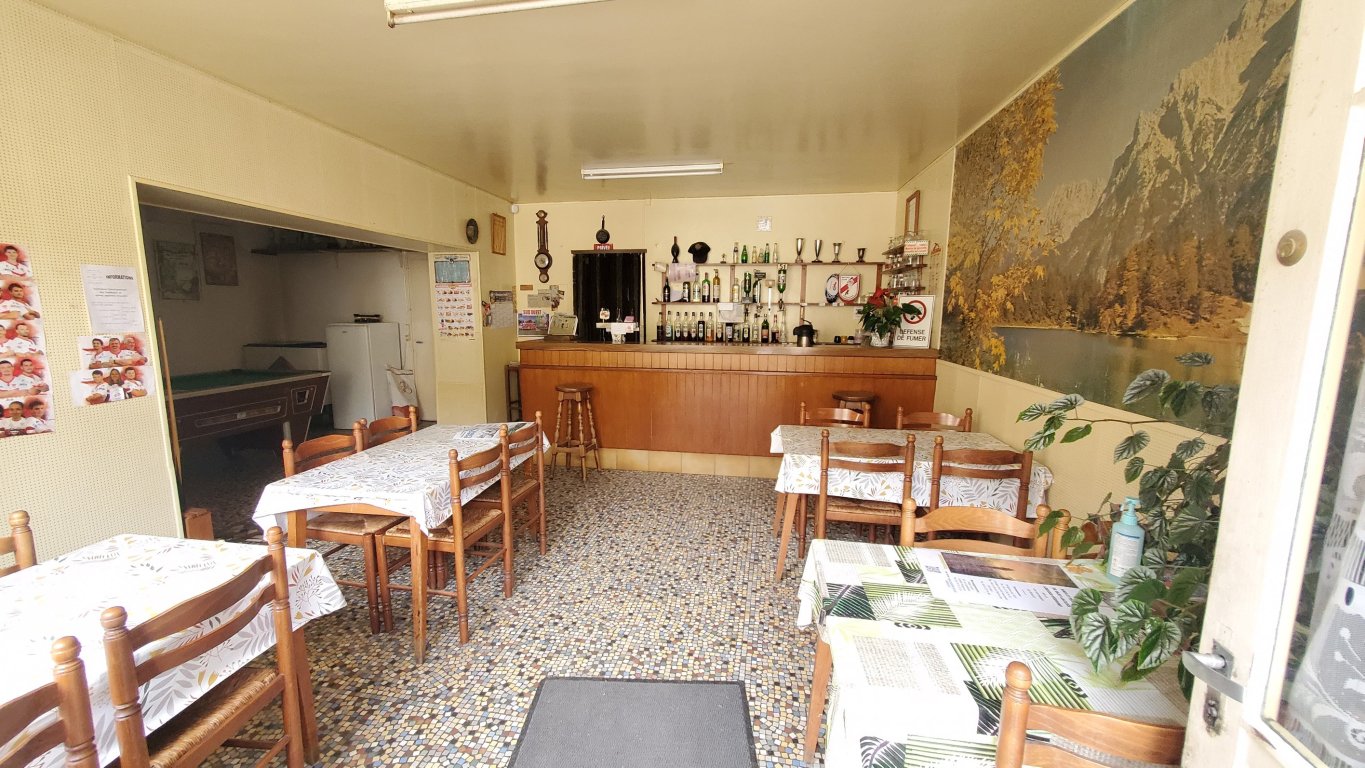 immeuble en vente sur ST LOUIS EN L ISLE (24400)