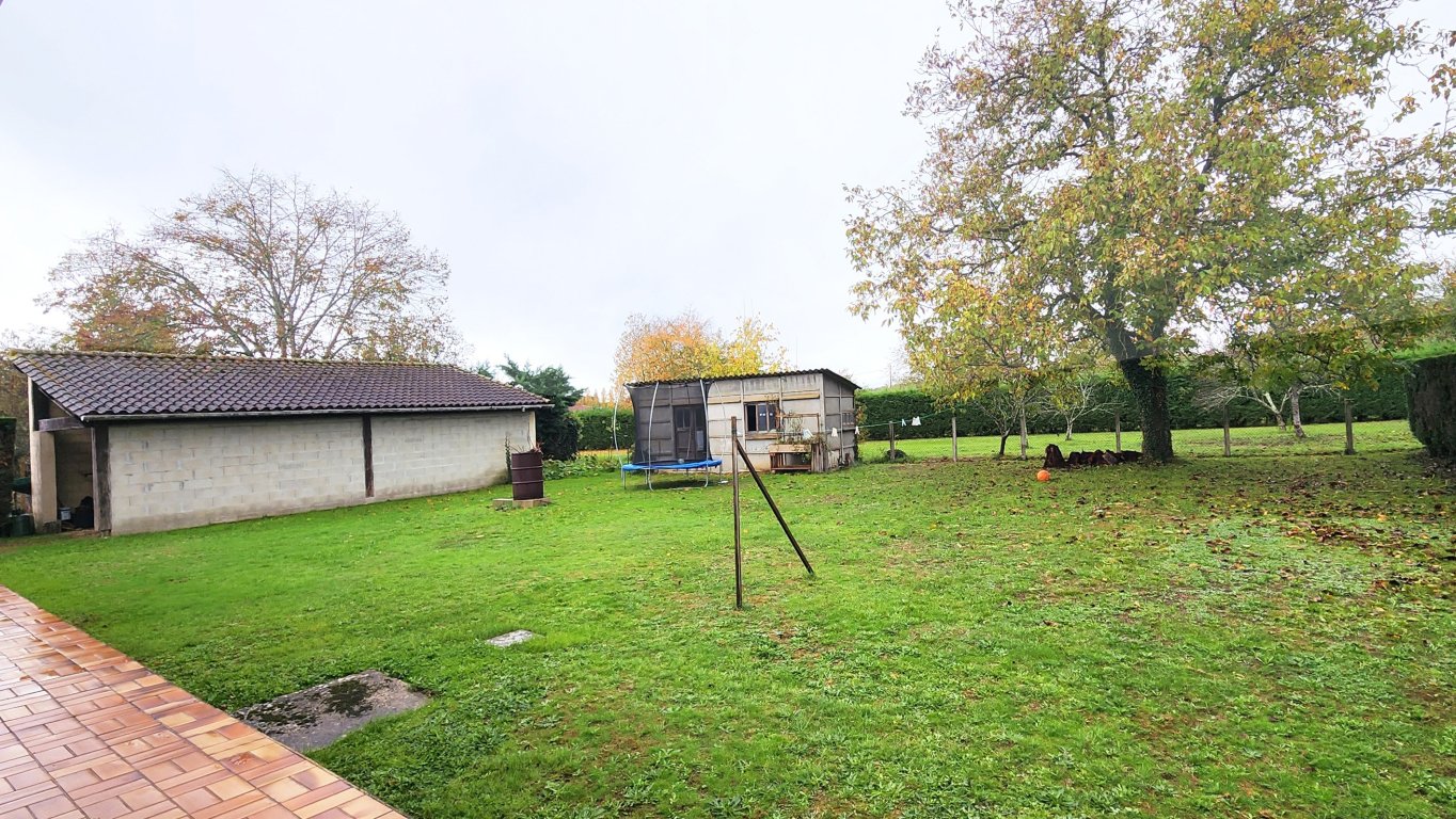 maison 11 pièces en vente sur ST FRONT DE PRADOUX (24400)