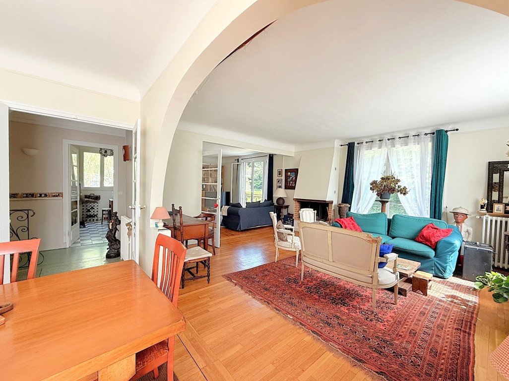 maison 8 pièces en vente sur CHAVILLE (92370)