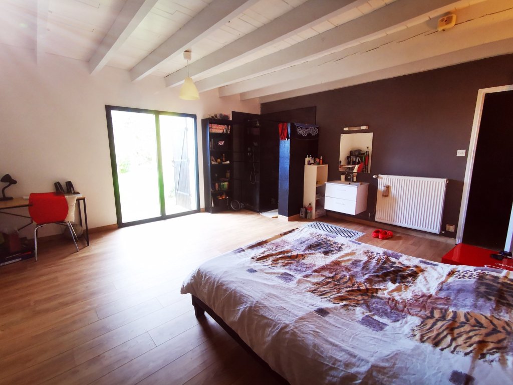 maison 7 pièces en vente sur MONTCARET (24230)