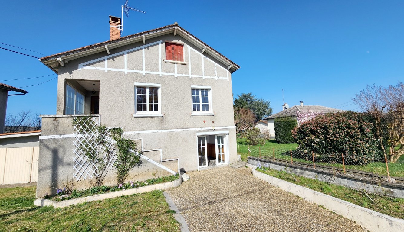 maison 7 Pièces en vente sur NEUVIC (24190) - Plus de details