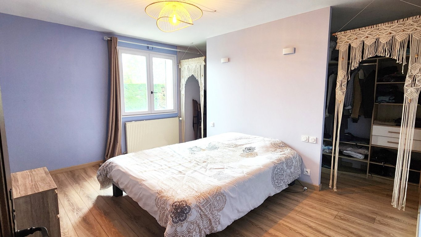 maison 11 pièces en vente sur ST FRONT DE PRADOUX (24400)