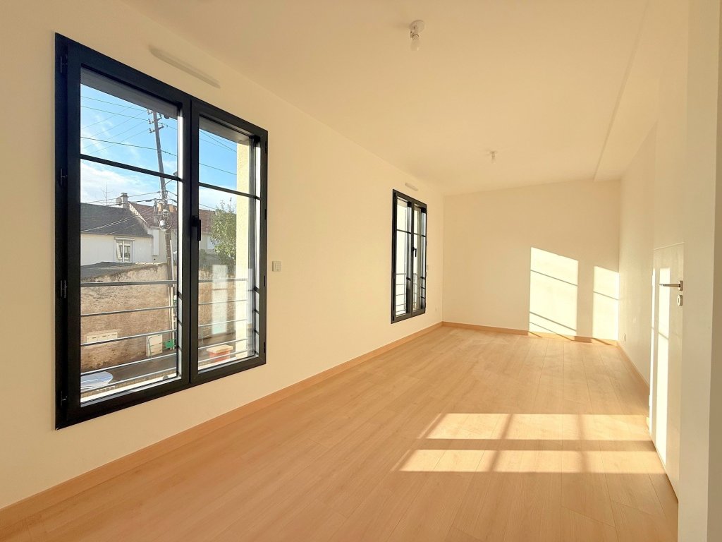 maison 6 pièces en vente sur BOUGIVAL (78380)