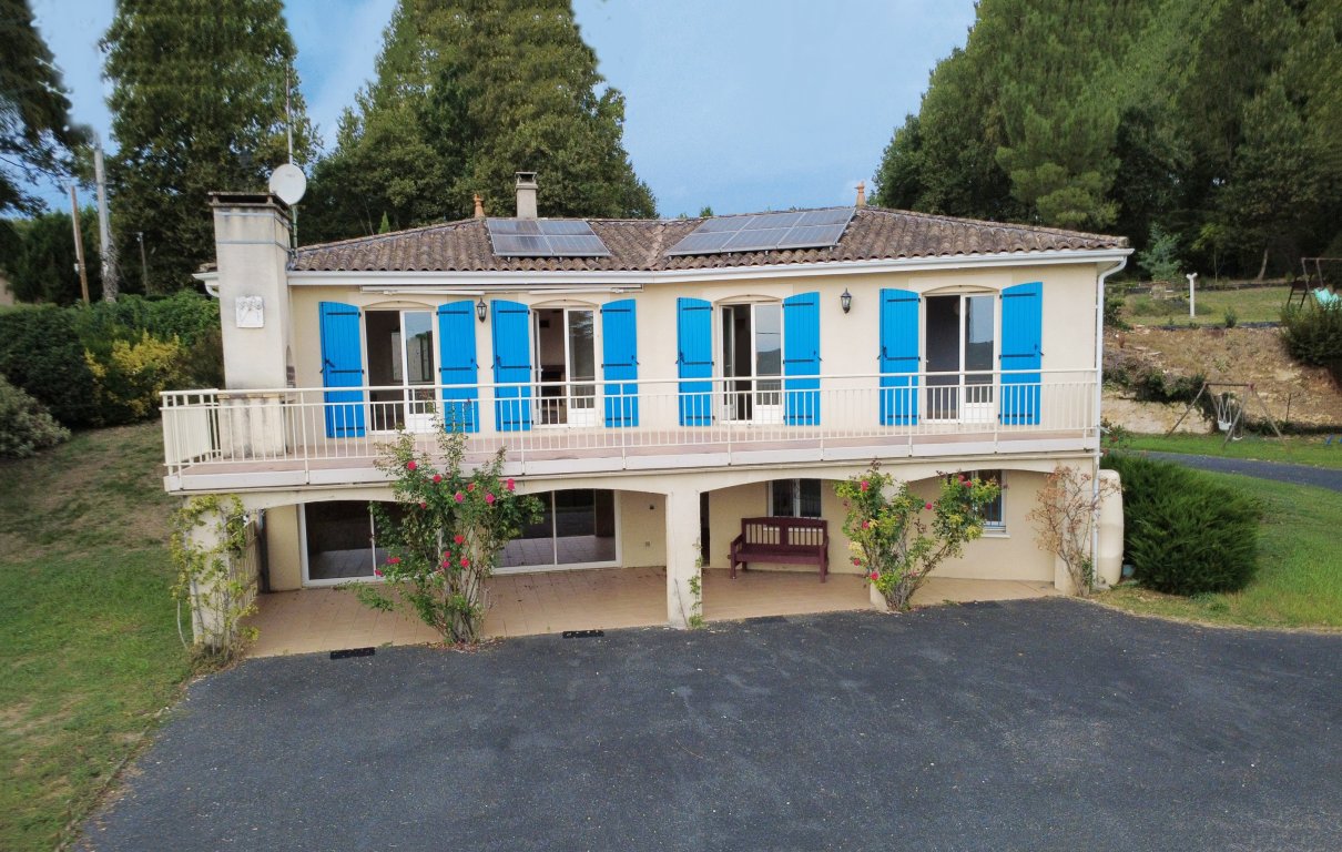 maison 7 Pièces en vente sur ST FRONT DE PRADOUX (24400) - Plus de details