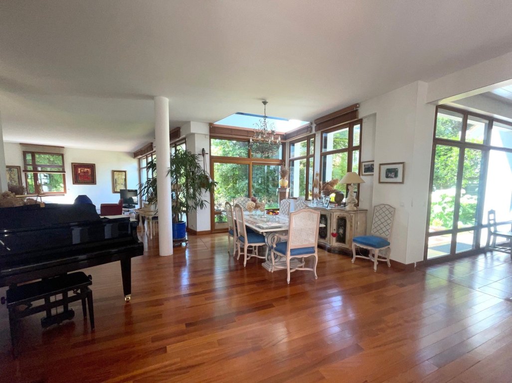 maison 10 pièces en vente sur LE VESINET (78110)