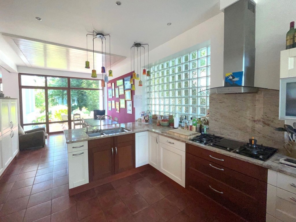 maison 10 pièces en vente sur LE VESINET (78110)