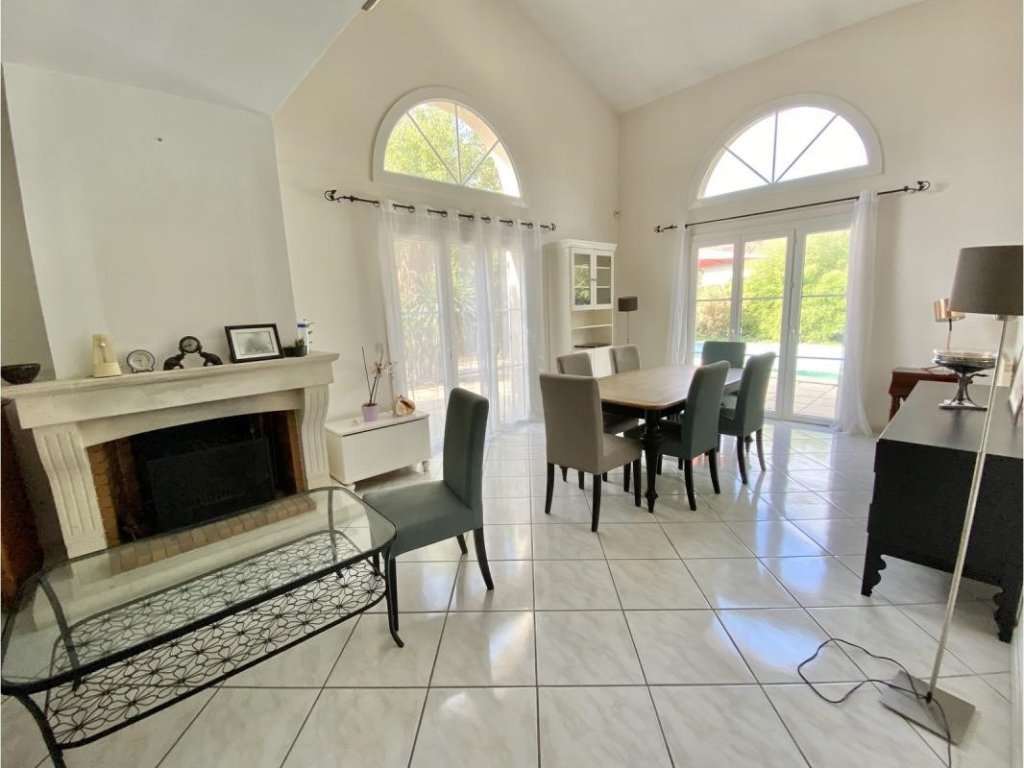 maison 8 pièces en vente sur MERIGNAC (33700)