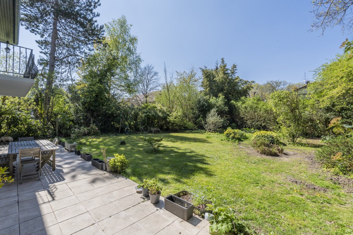 maison 11 pièces en vente sur LA CELLE ST CLOUD (78170)