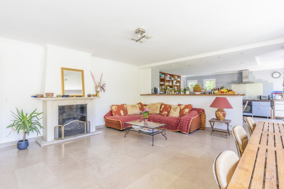 maison 11 pièces en vente sur LA CELLE ST CLOUD (78170)