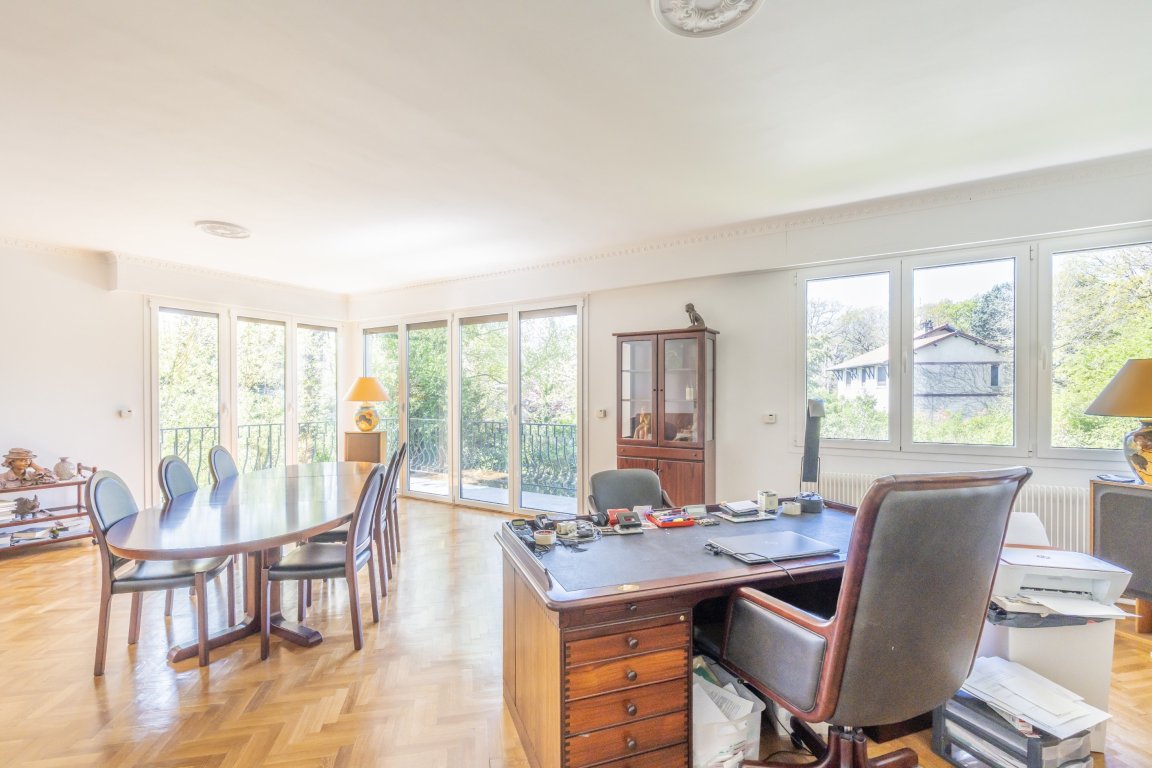 maison 11 pièces en vente sur LA CELLE ST CLOUD (78170)