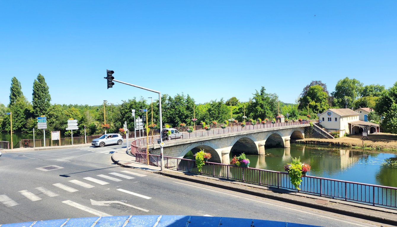 immeuble en vente sur MUSSIDAN (24400)