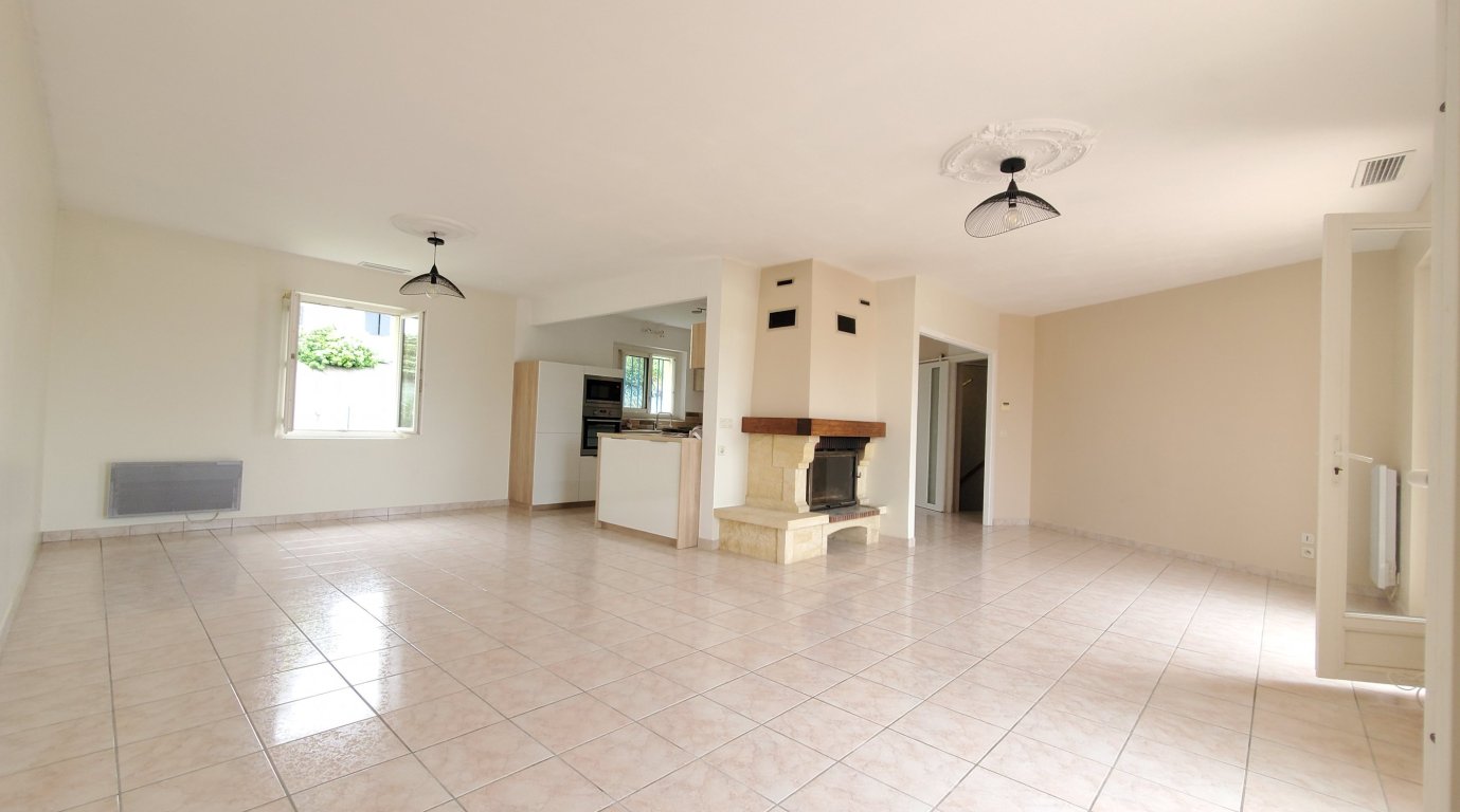 maison 8 pièces en vente sur ST LOUIS EN L ISLE (24400)