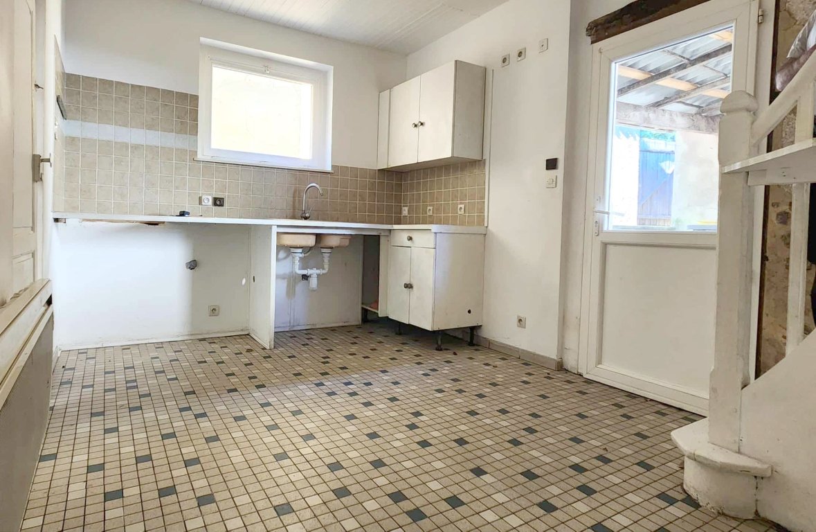 immeuble en vente sur MONTPON MENESTEROL (24700)